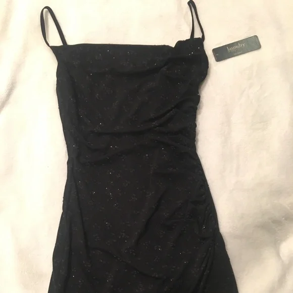 green emerald velvet dress Marsoni M251S Short Semi-Formal Dress Wisteria / 4